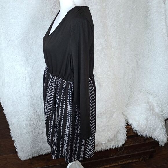 SHEIN CURVE BLACK & WHITE DRESS SZ.1XL EUC - Picture 5 of 10